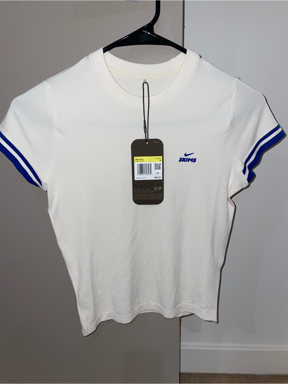 NIKESKIMS Stretch Knit Baby Tee sz S NWT Skims
